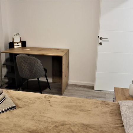 Appartement Tiziano T1 à Zagreb Extérieur photo