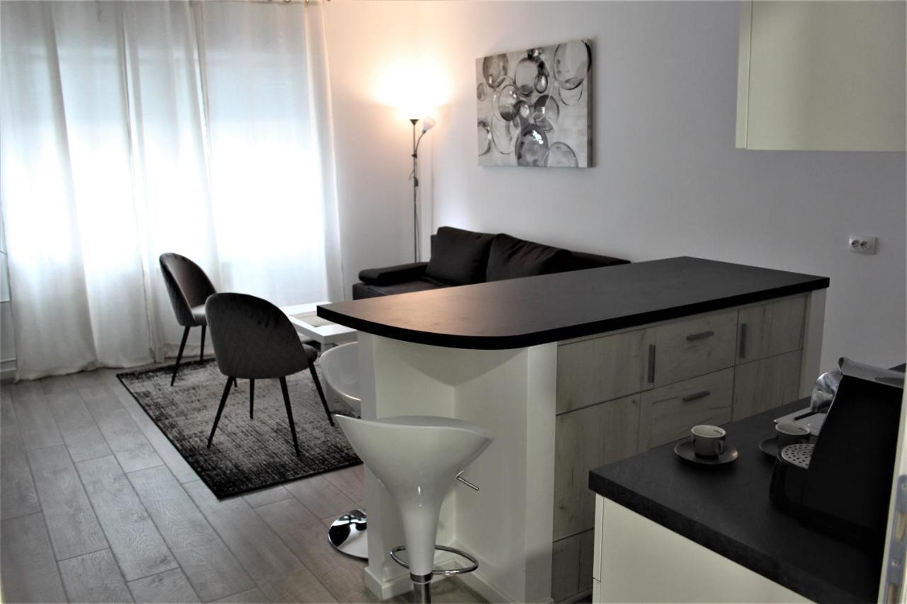 Appartement Tiziano T1 à Zagreb Extérieur photo
