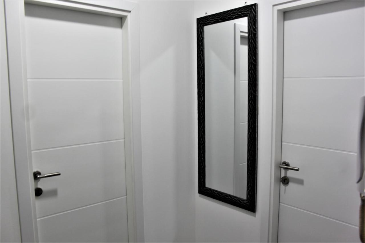 Appartement Tiziano T1 à Zagreb Extérieur photo