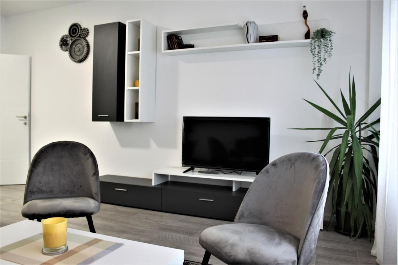 Appartement Tiziano T1 à Zagreb Extérieur photo